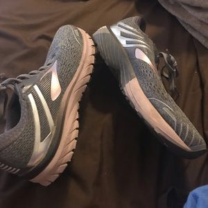Brooks Adrenaline GTS 18